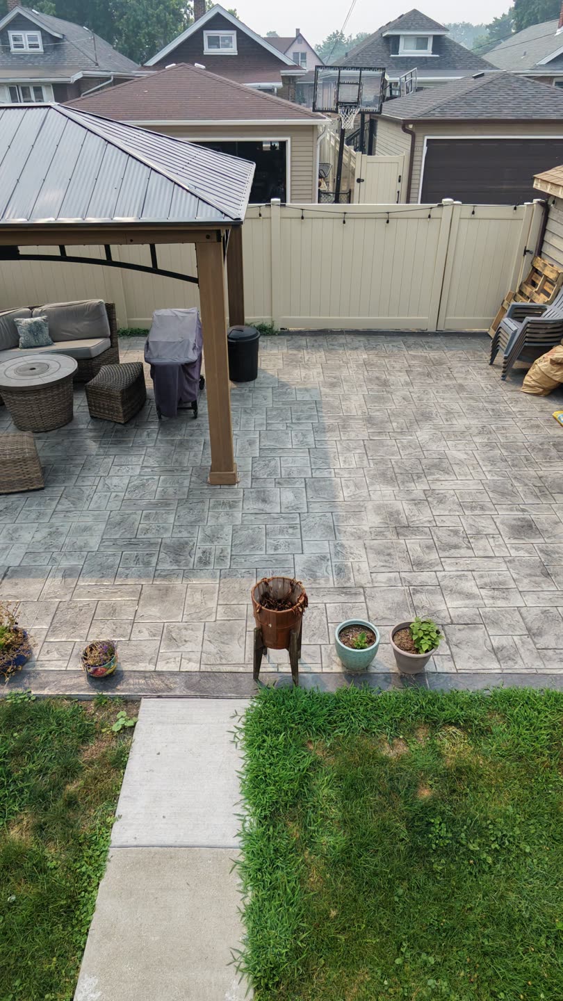 Vertical-format crop of an overhead patio photo, reframed for Instagram Reels/Stories
